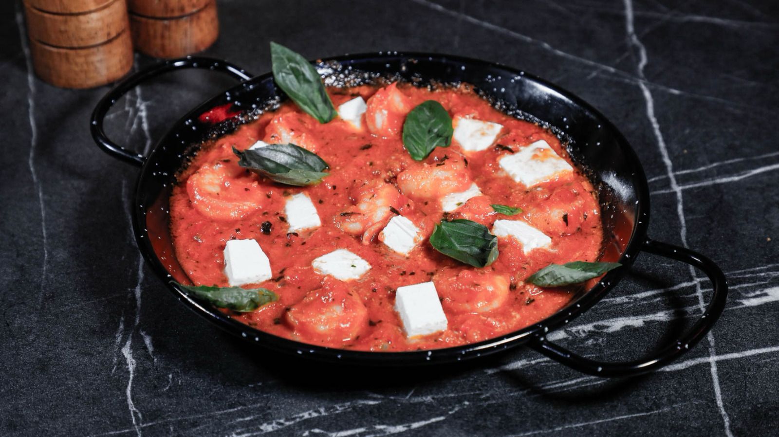Infinity Lounge CREVETI SAGANAKI