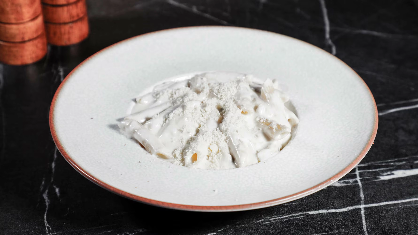 Infinity Lounge PENNE QUATTRO FORMAGGI