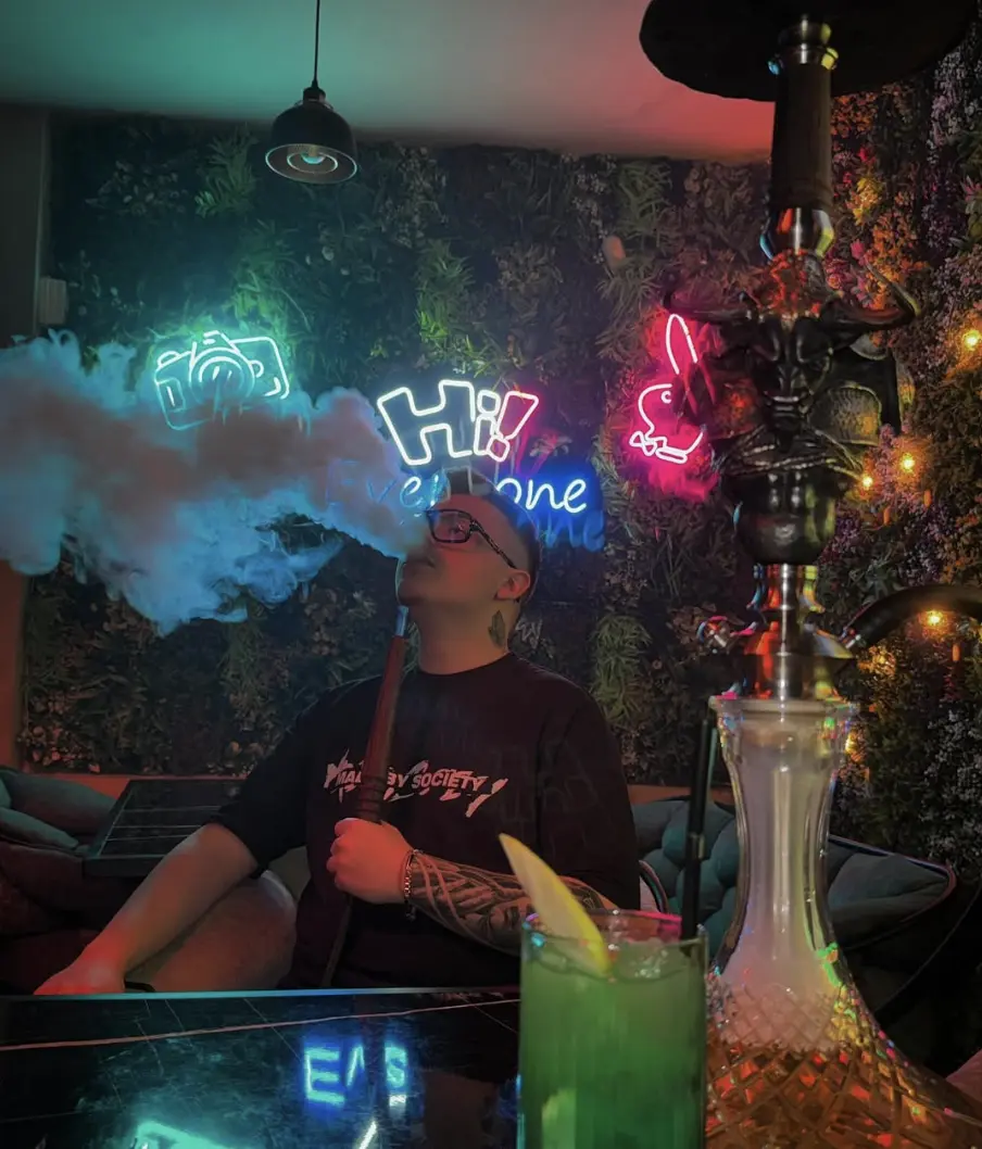 Terasa Infinity Lounge, locul ideal pentru relaxare și socializare